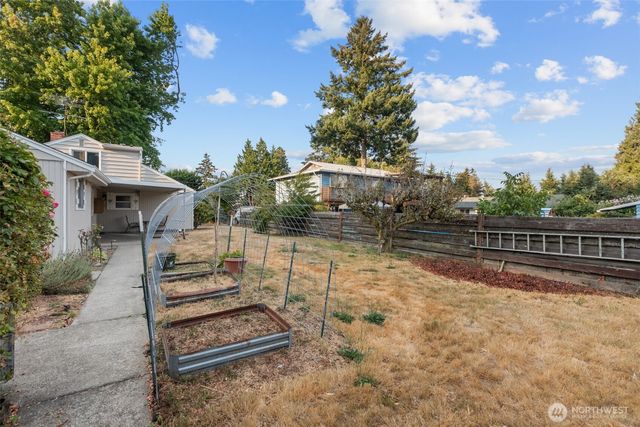 18806 4th S, Burien, WA 98148