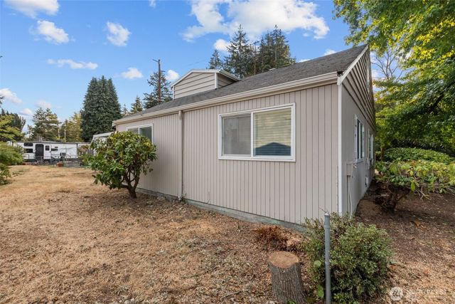 18806 4th S, Burien, WA 98148