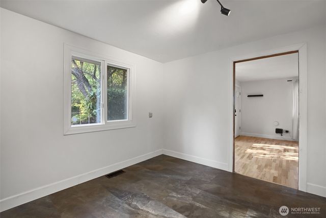 18806 4th S, Burien, WA 98148
