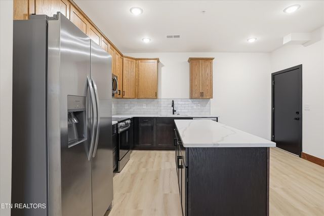 2222 Two Rives Blvd 2103, Sevierville, TN 37876