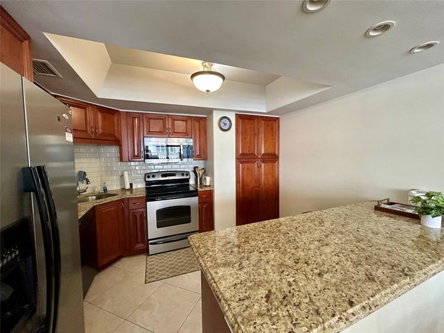 3800 NE Galt Ocean Dr 803, Fort Lauderdale, FL 33308