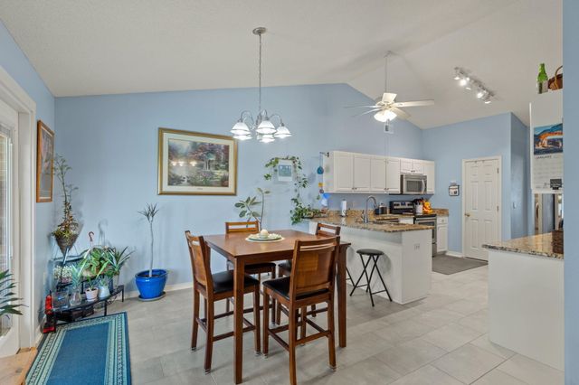 2121 Ortega Street, Navarre, FL 32566