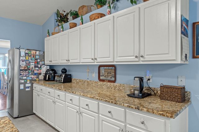 2121 Ortega Street, Navarre, FL 32566