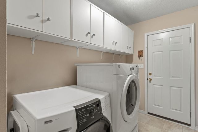 2121 Ortega Street, Navarre, FL 32566