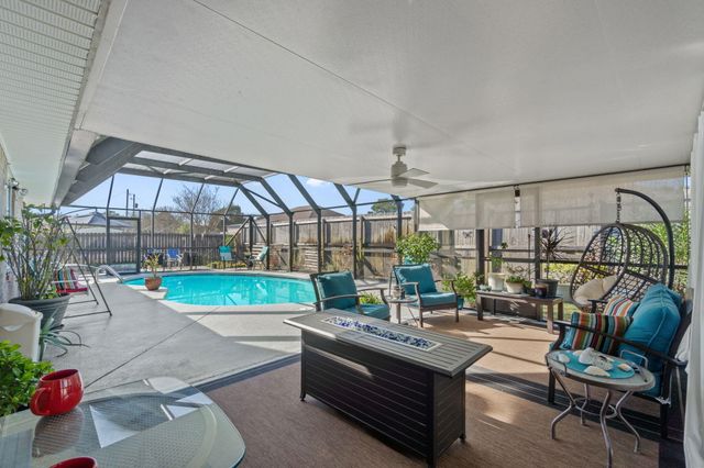 2121 Ortega Street, Navarre, FL 32566