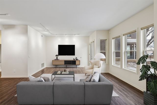 118 Water Street 125, Des Moines, IA 50309