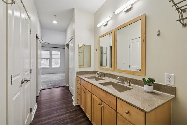 118 Water Street 125, Des Moines, IA 50309