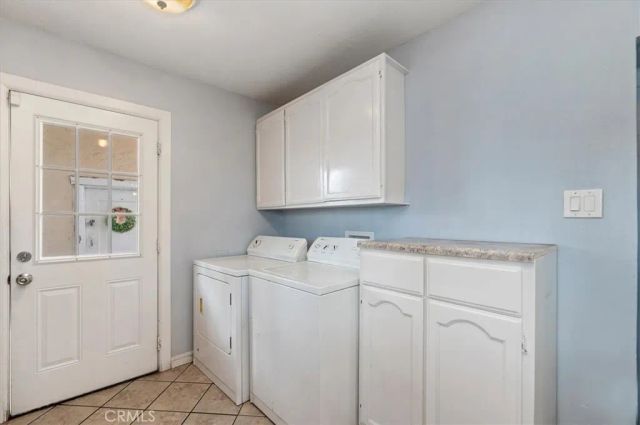 4074 Santa Ana, South Gate, CA 90280