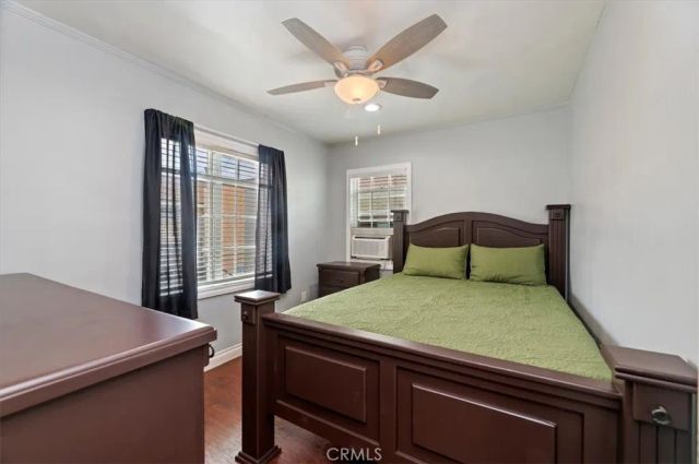 4074 Santa Ana, South Gate, CA 90280