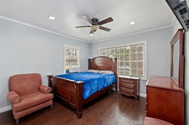 4074 Santa Ana, South Gate, CA 90280