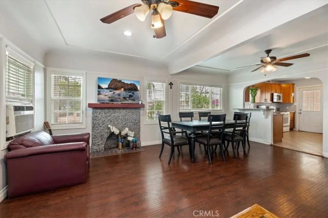 4074 Santa Ana, South Gate, CA 90280