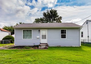 1321 E 25th Street, Des Moines, IA 50317