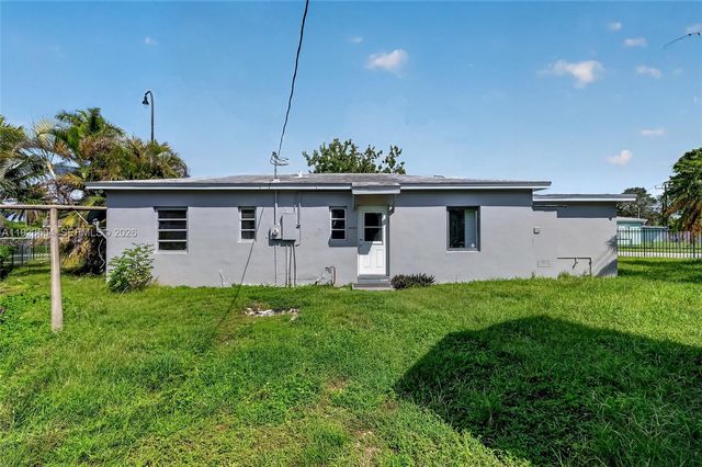 14801 Lincoln Boulevard, Miami, FL 33176