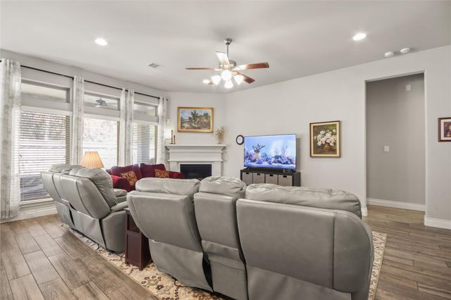 23649 Sage Villa Drive, New Caney, TX 77357