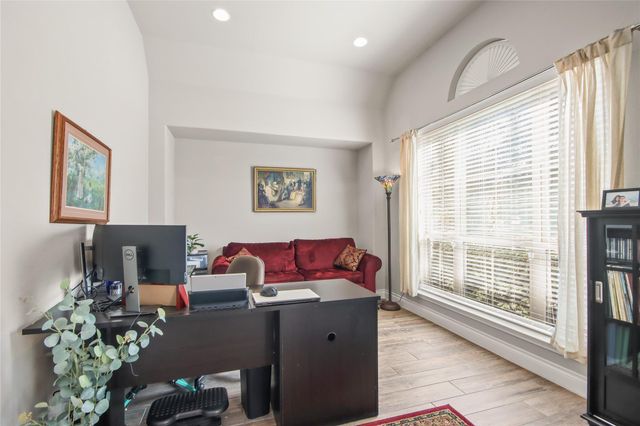 23649 Sage Villa Drive, New Caney, TX 77357