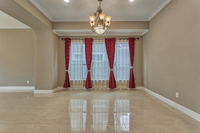 106 Bella Luce, Shenandoah, TX 77381