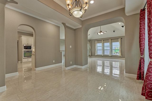 106 Bella Luce, Shenandoah, TX 77381