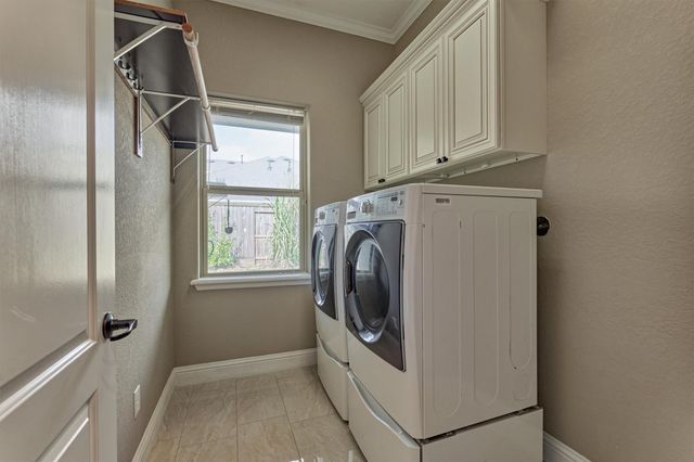 106 Bella Luce, Shenandoah, TX 77381