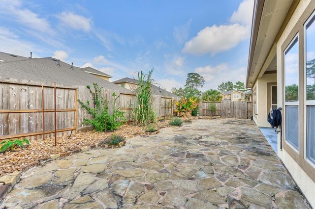 106 Bella Luce, Shenandoah, TX 77381