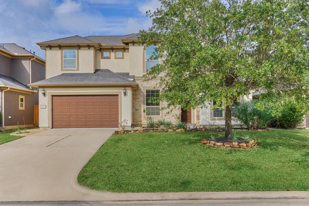 106 Bella Luce, Shenandoah, TX 77381