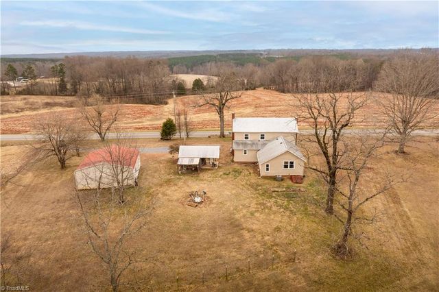 1149 Quaker Church Road, Siloam, NC 27047