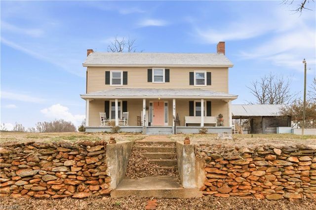 1149 Quaker Church Road, Siloam, NC 27047