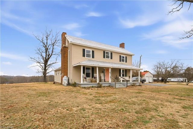 1149 Quaker Church Road, Siloam, NC 27047