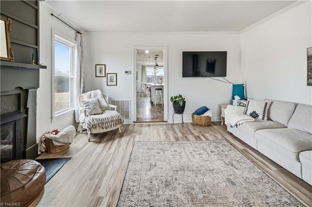 1149 Quaker Church Road, Siloam, NC 27047