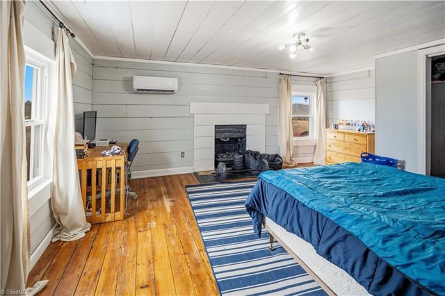 1149 Quaker Church Road, Siloam, NC 27047