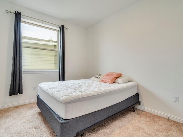 7904 Mandela BND, Austin, TX 78744