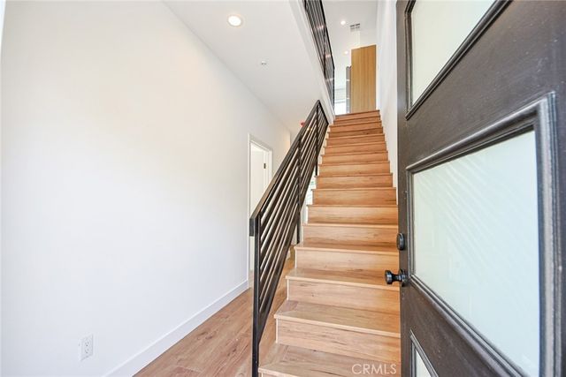 6453 Troost Avenue, North Hollywood, CA 91606