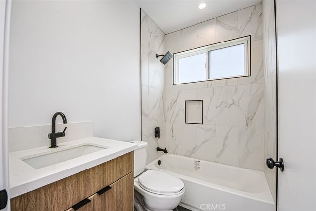 6453 Troost Avenue, North Hollywood, CA 91606
