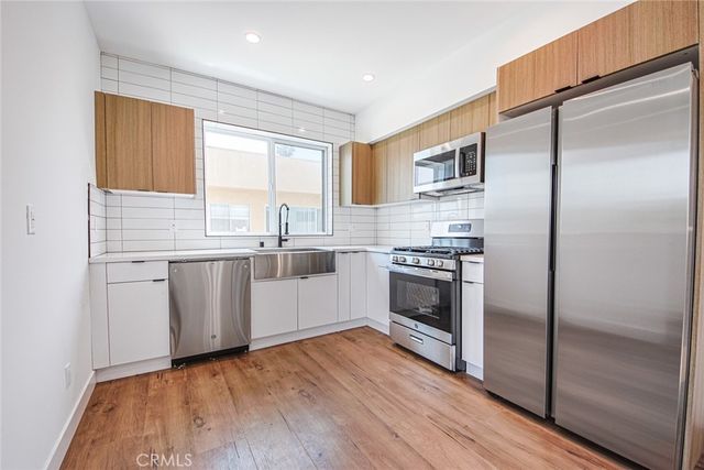6453 Troost Avenue, North Hollywood, CA 91606