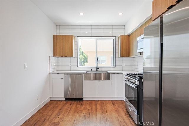 6453 Troost Avenue, North Hollywood, CA 91606