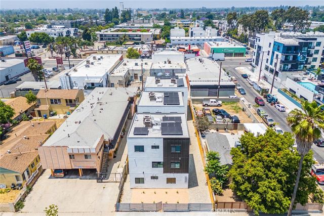6453 Troost Avenue, North Hollywood, CA 91606