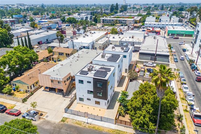 6453 Troost Avenue, North Hollywood, CA 91606
