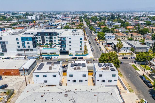 6453 Troost Avenue, North Hollywood, CA 91606