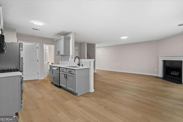 6261 Lake Valley Point, Lithonia, GA 30058