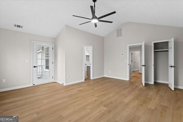 6261 Lake Valley Point, Lithonia, GA 30058