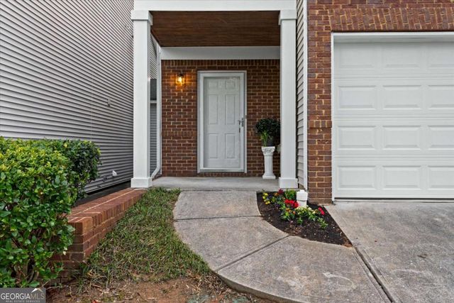 6261 Lake Valley Point, Lithonia, GA 30058