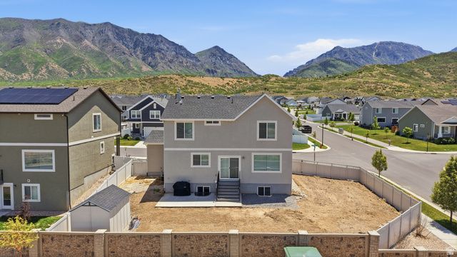 1202 S RAINTREE LN, Santaquin, UT 84655