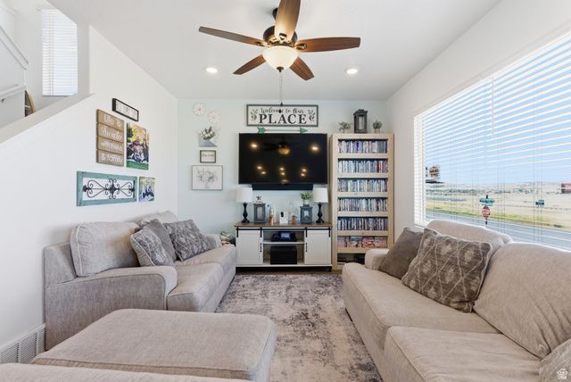 1202 S RAINTREE LN, Santaquin, UT 84655