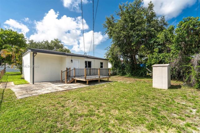 1246 Fisherman St, Opa-locka, FL 33054