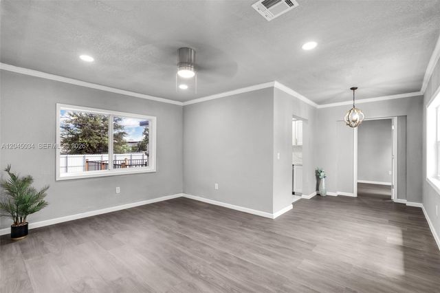 1246 Fisherman St, Opa-locka, FL 33054