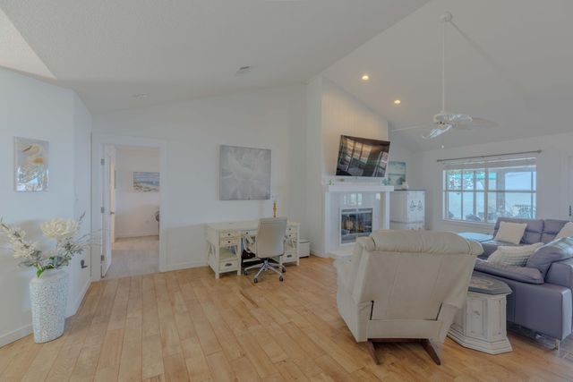 5756 E Bay Boulevard, Gulf Breeze, FL 32563