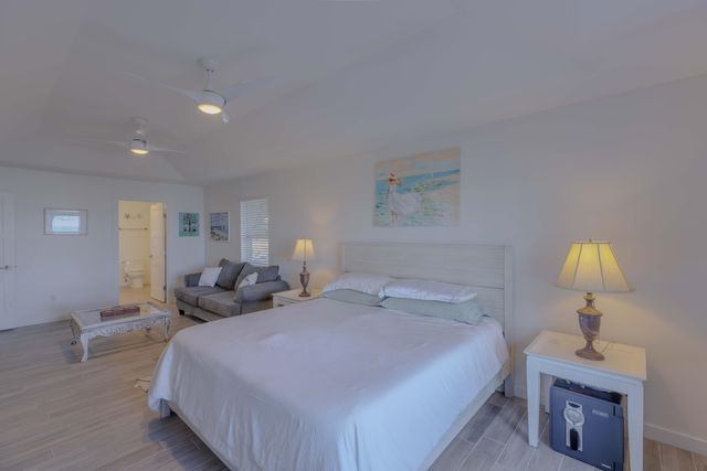 5756 E Bay Boulevard, Gulf Breeze, FL 32563