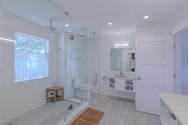 5756 E Bay Boulevard, Gulf Breeze, FL 32563