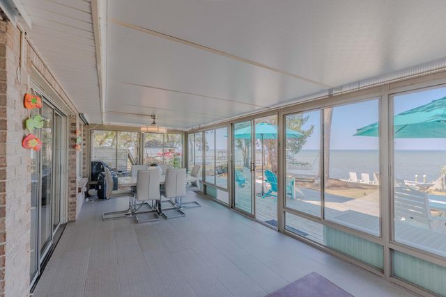 5756 E Bay Boulevard, Gulf Breeze, FL 32563