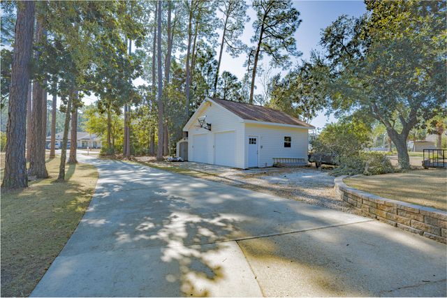 5756 E Bay Boulevard, Gulf Breeze, FL 32563