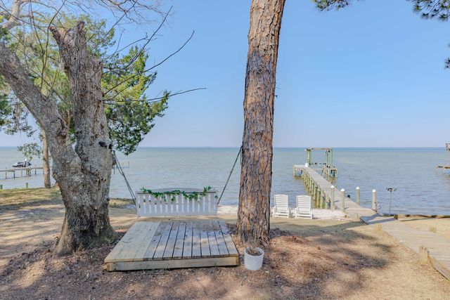 5756 E Bay Boulevard, Gulf Breeze, FL 32563